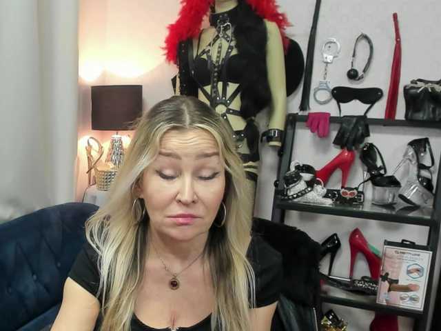 soft-crystal's BongaCams show and profile