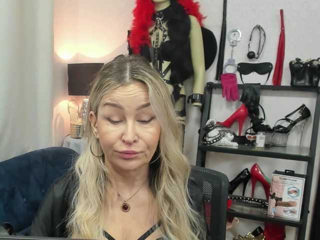 soft-crystal's BongaCams show and profile