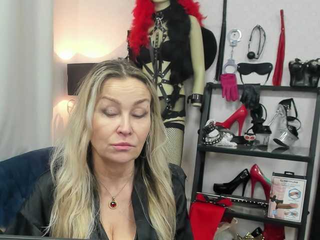 soft-crystal's BongaCams show and profile