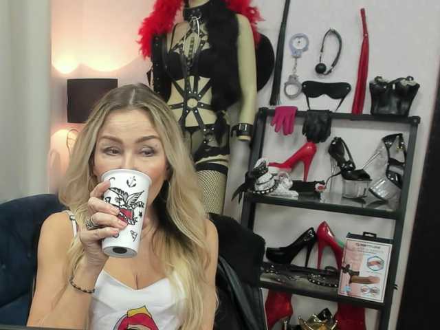 soft-crystal's BongaCams show and profile