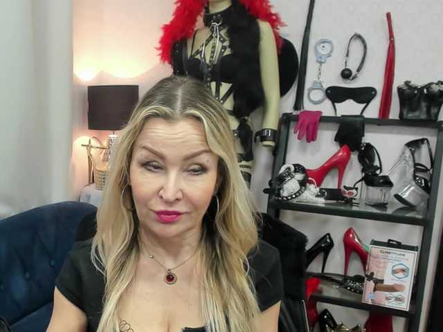 soft-crystal's BongaCams show and profile