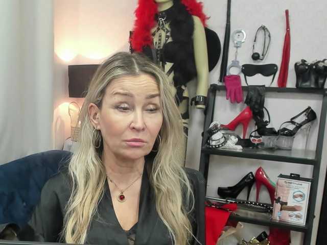 soft-crystal's BongaCams show and profile