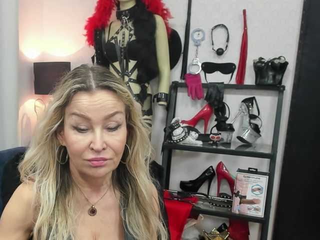 soft-crystal's BongaCams show and profile