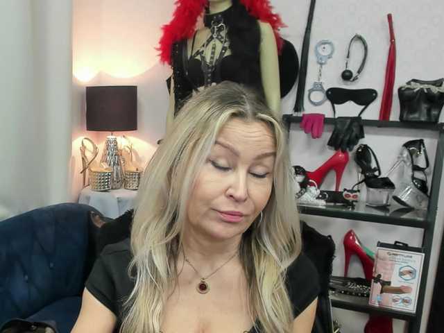 soft-crystal's BongaCams show and profile