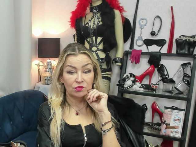 soft-crystal's BongaCams show and profile