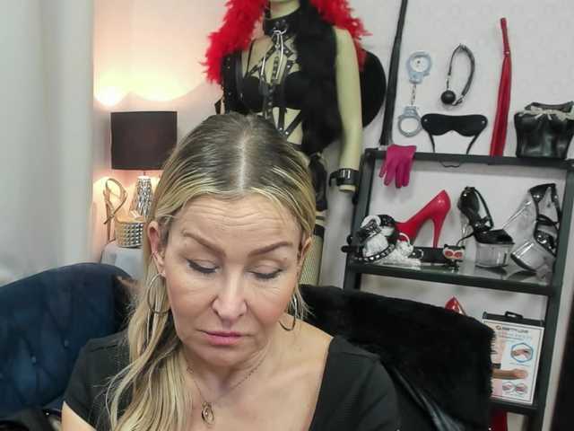 soft-crystal's BongaCams show and profile