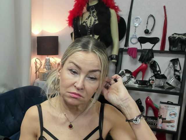 soft-crystal's BongaCams show and profile