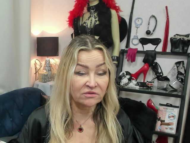 soft-crystal's BongaCams show and profile