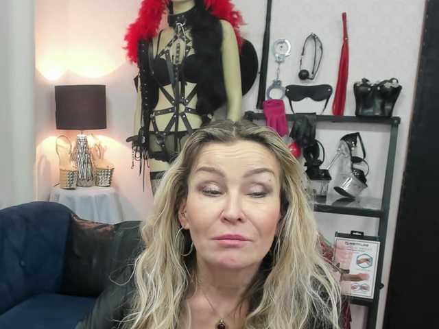 soft-crystal's BongaCams show and profile