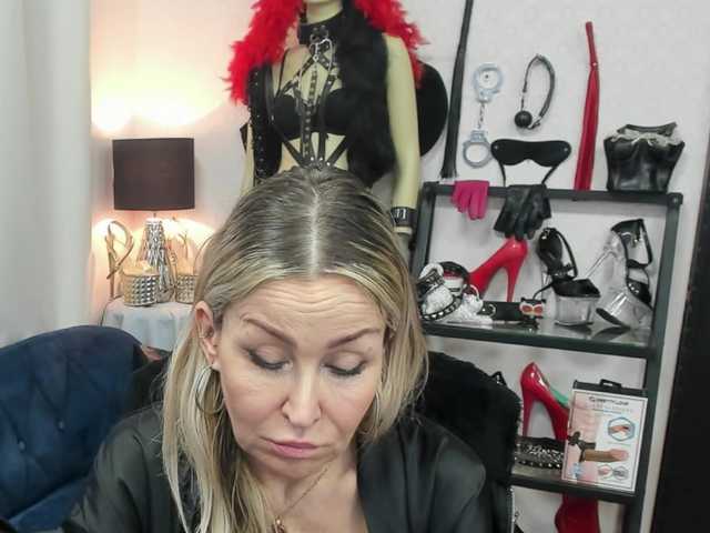 soft-crystal's BongaCams show and profile