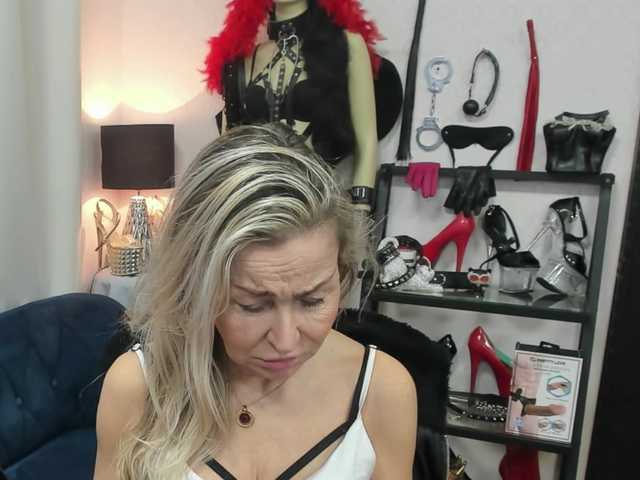 soft-crystal's BongaCams show and profile