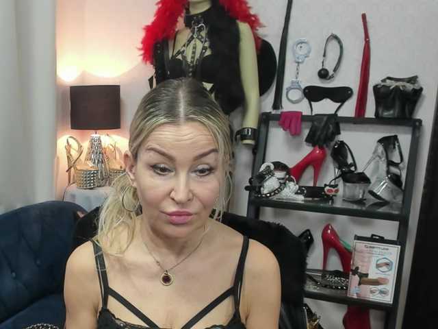 soft-crystal's BongaCams show and profile