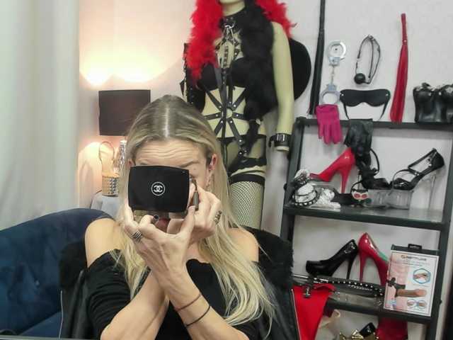 soft-crystal's BongaCams show and profile