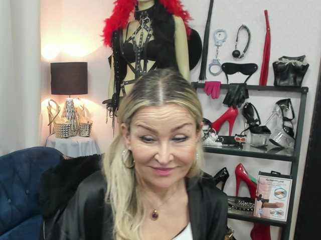 soft-crystal's BongaCams show and profile