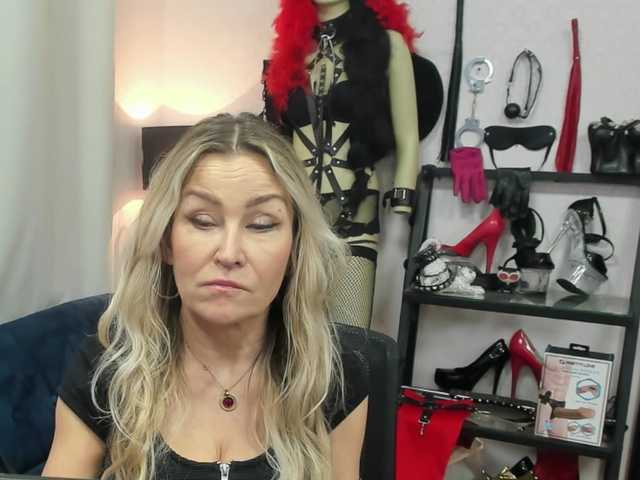 soft-crystal's BongaCams show and profile