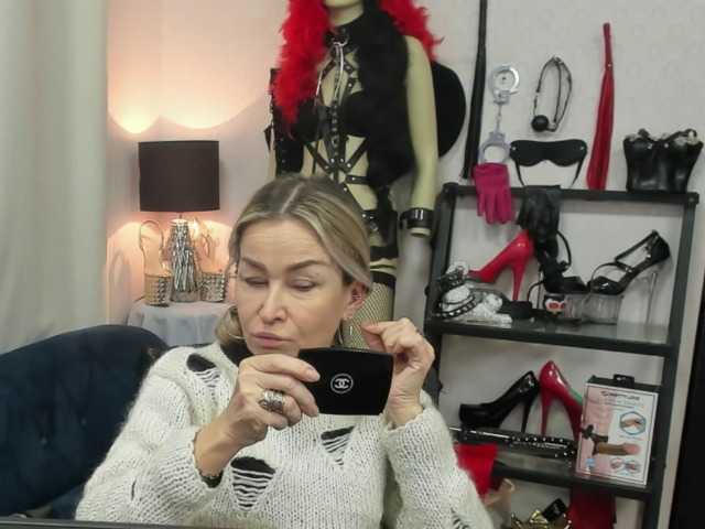 soft-crystal's BongaCams show and profile