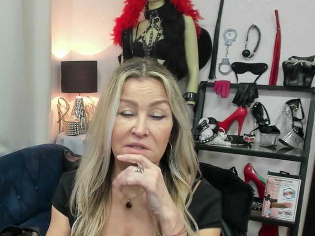 soft-crystal's BongaCams show and profile