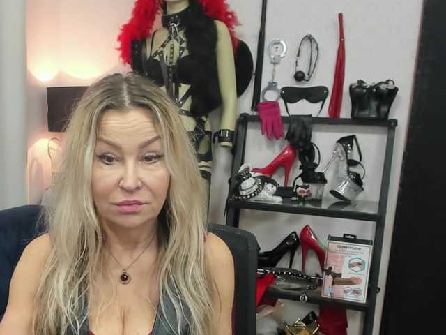 soft-crystal's BongaCams show and profile