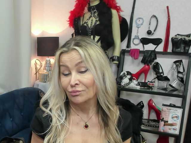 soft-crystal's BongaCams show and profile