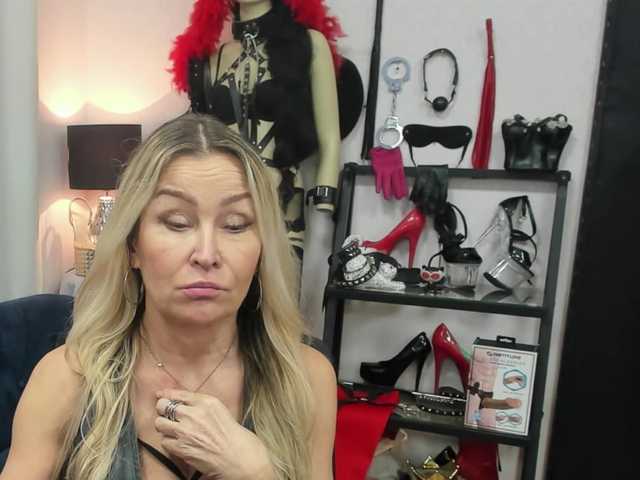 soft-crystal from BongaCams is Freechat