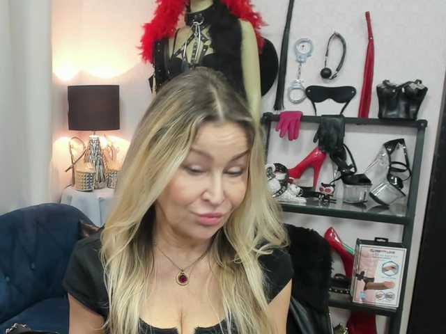 soft-crystal's BongaCams show and profile