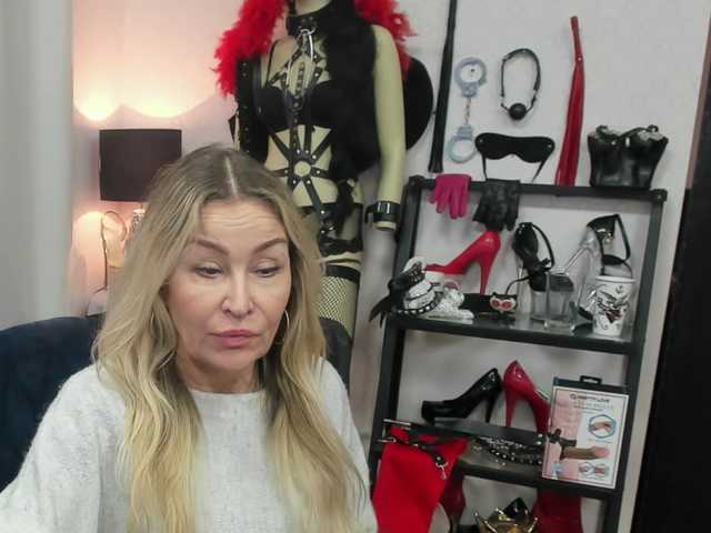 soft-crystal's BongaCams show and profile