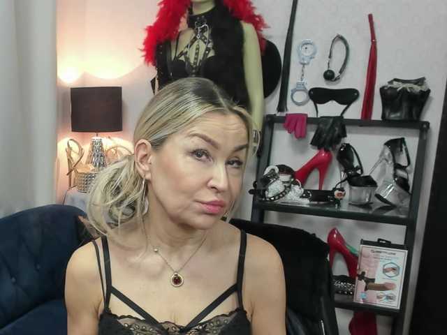 soft-crystal's BongaCams show and profile