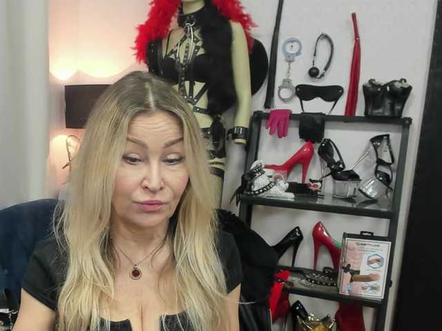 soft-crystal's BongaCams show and profile