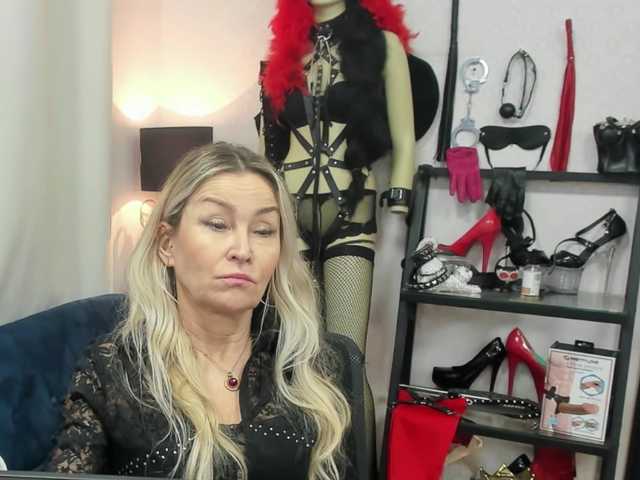 soft-crystal's BongaCams show and profile