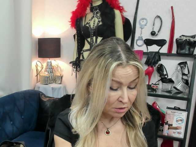 soft-crystal's BongaCams show and profile