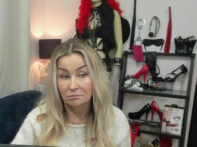 soft-crystal's BongaCams show and profile