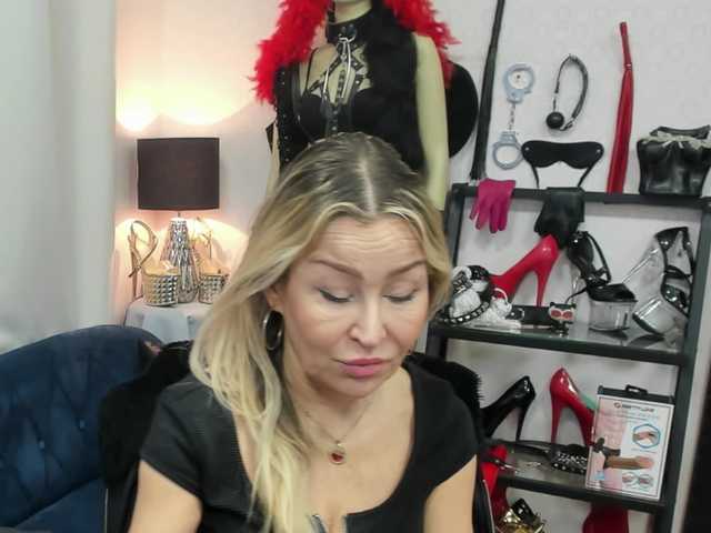 soft-crystal's BongaCams show and profile