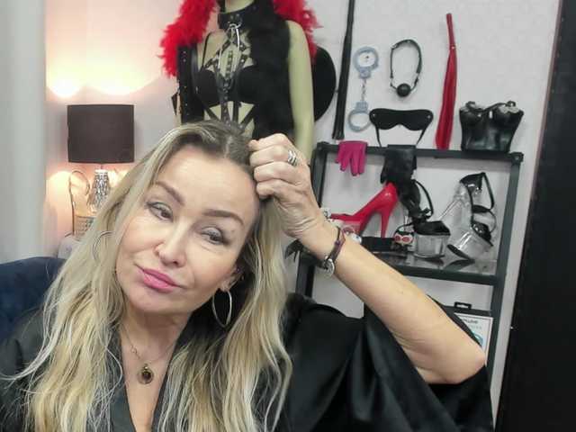 soft-crystal's BongaCams show and profile