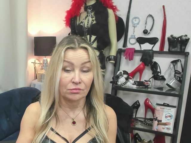 soft-crystal's BongaCams show and profile