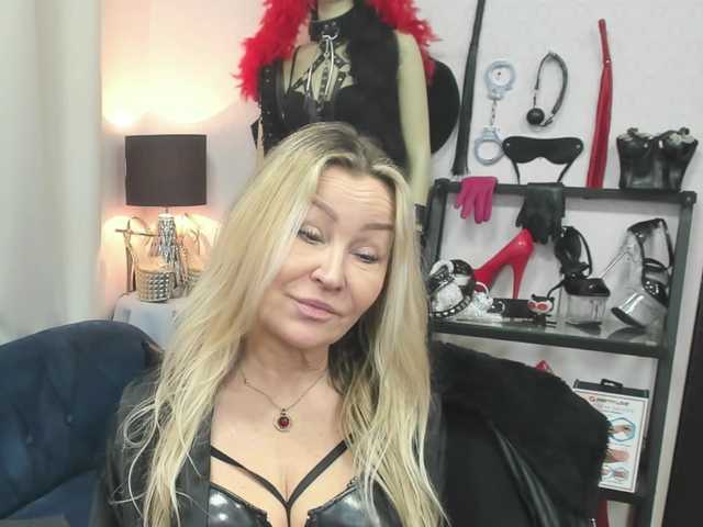 soft-crystal's BongaCams show and profile