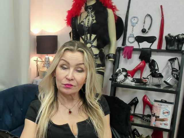 soft-crystal's BongaCams show and profile