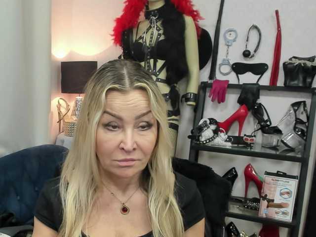 soft-crystal's BongaCams show and profile