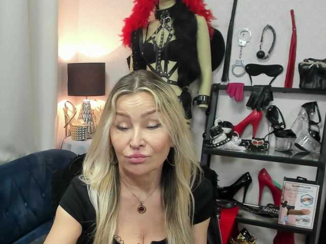 soft-crystal's BongaCams show and profile