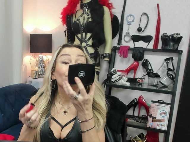 soft-crystal's BongaCams show and profile