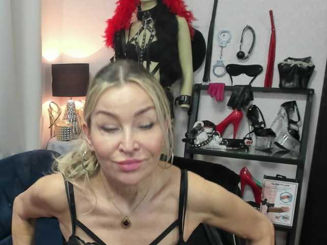 soft-crystal's BongaCams show and profile