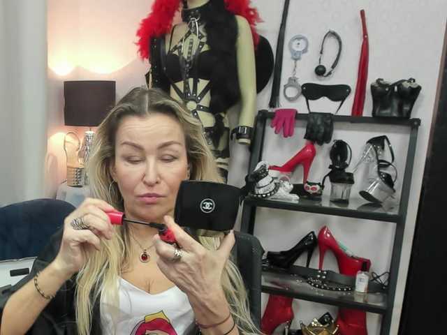 soft-crystal's BongaCams show and profile