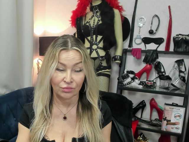 soft-crystal's BongaCams show and profile