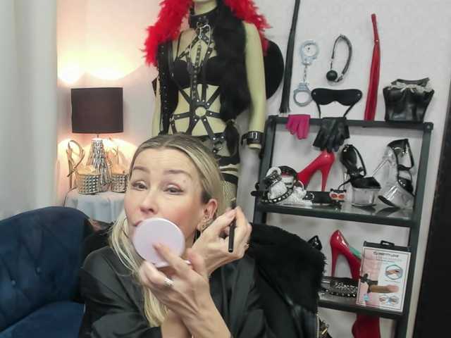 soft-crystal's BongaCams show and profile