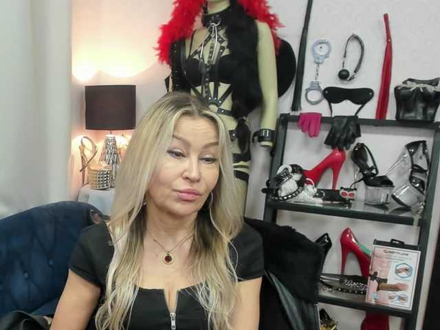 soft-crystal's BongaCams show and profile