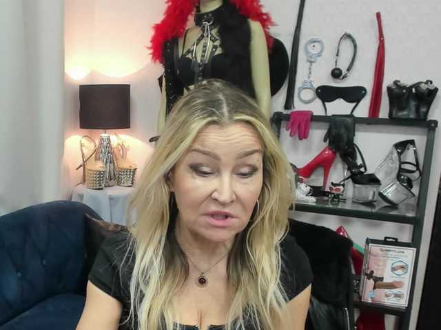 soft-crystal's BongaCams show and profile