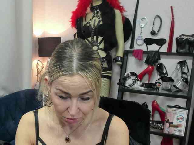 soft-crystal Live Webcam on BongaCams