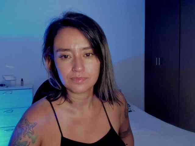 MilaGrey1 webcam