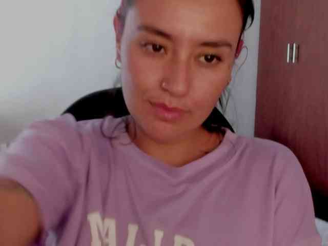 MilaGrey1 webcam