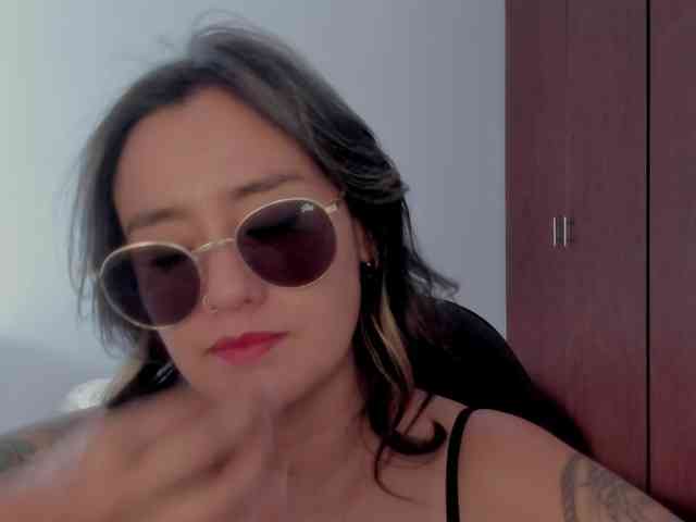 MilaGrey1 webcam