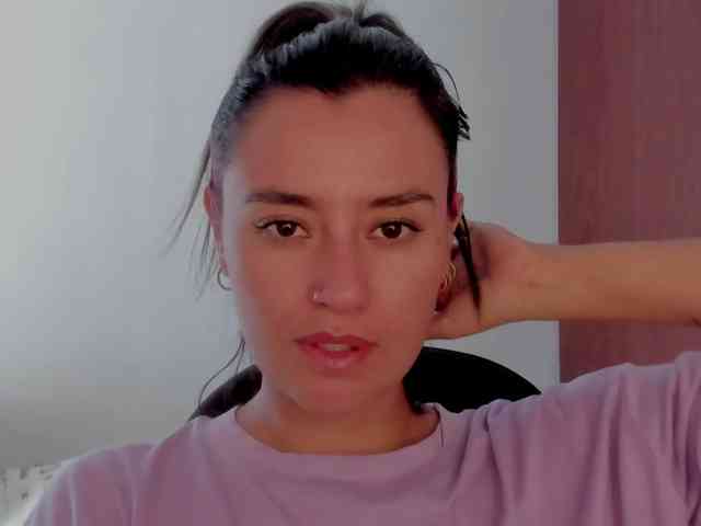 MilaGrey1 webcam